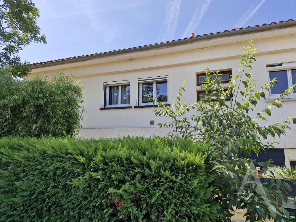 Appartement T3 de 84m2 climatisé et place de parking