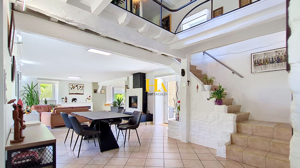 Vente Maison Maison de caractère de 190 m² avec dépendances à Bren Bren