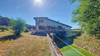  Maison  vendre 9 pices 270 m