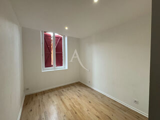  Appartement à louer 3 pièces 50 m²