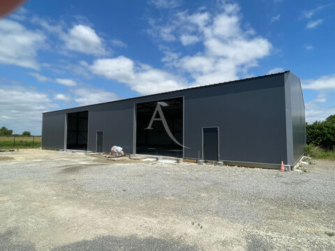 LOCAL / DEPOT  240m²  Z.A. DE CROIX FORT à SAINT-CHRISTOPHE 2120 17220 Saint christophe