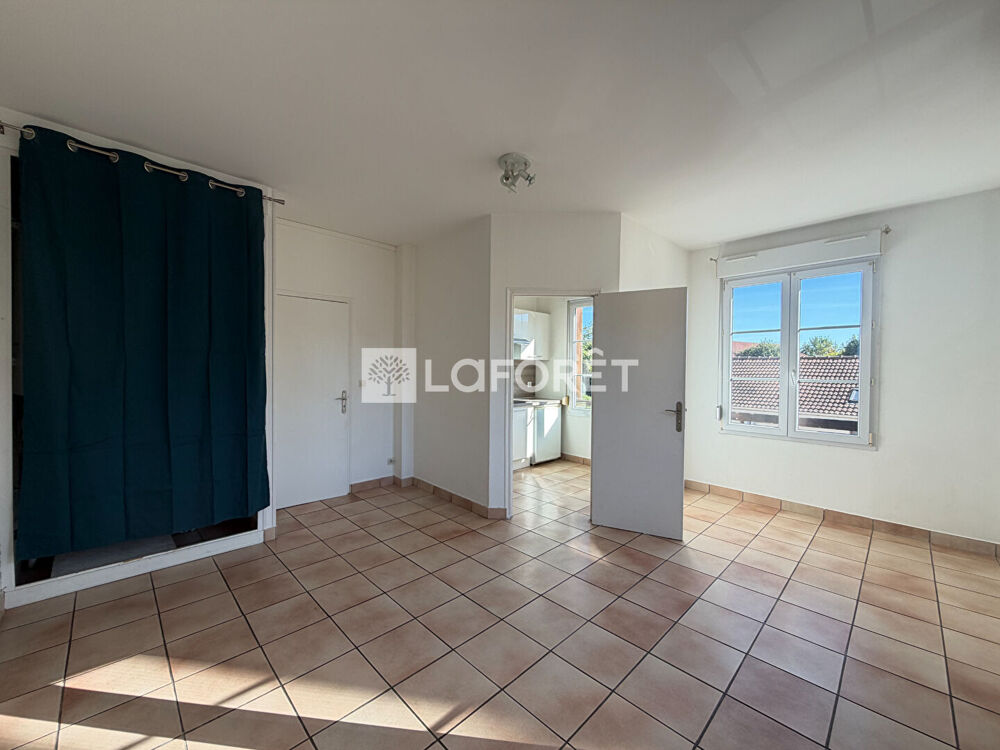 Location Appartement APPARTEMENT CHALONS EN CHAMPAGNE - 2 pièces - 38.36 m² Chalons en champagne