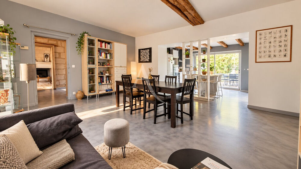Vente Maison Maison Villevêque avec piscine au coeur de Villevêque Villeveque