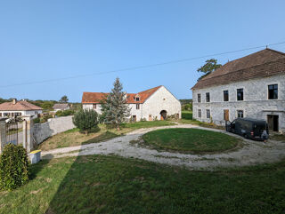  Villa  vendre 15 + pices 1400 m