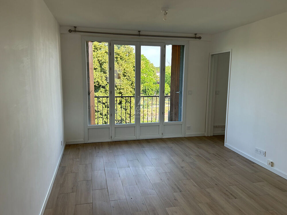 Location Appartement Appartement Le Mesnil Le Roi 3 pièce(s) Le mesnil le roi