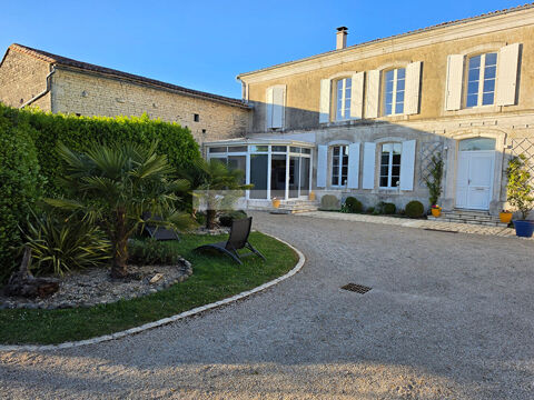  Maison à vendre 15 + pièces 294 m²