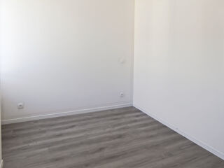  Appartement à louer 3 pièces 54 m²