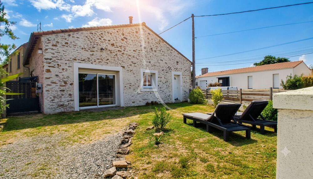 Le Pellerin 4 pièces, en hameau au calme.