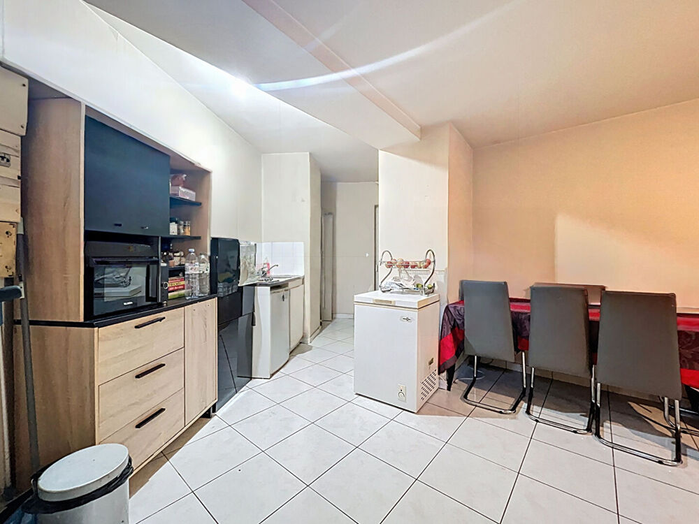 Appartement Corbeil Essonnes 1 pièce avec terrasse