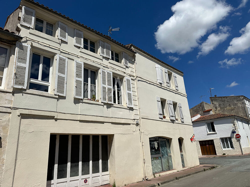 Maison 7 pièces 291 m² · à Rochefort · 291 m² · 465 025 €