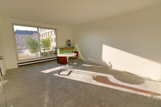  Appartement à louer 2 pièces 50 m²