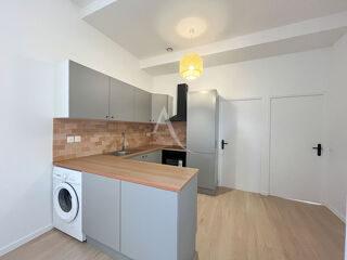  Appartement à louer 4 pièces 52 m²