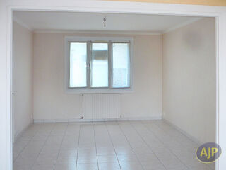  Maison à louer 4 pièces 96 m²