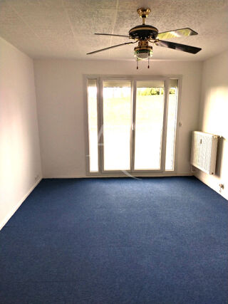 Appartement à louer 2 pièces 48 m²