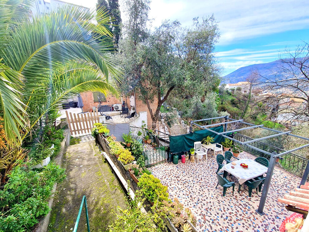 Vente Immeuble CASTAGNIERS ? ENSEMBLE IMMOBILIER DE 4 APPARTEMENTS Castagniers