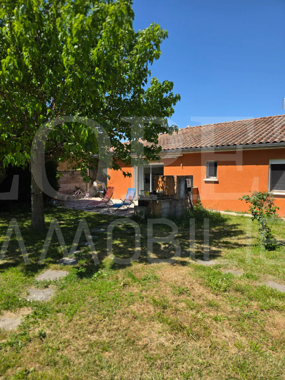 Vente Maison Maison de plain-pied avec piscine Aiguefonde