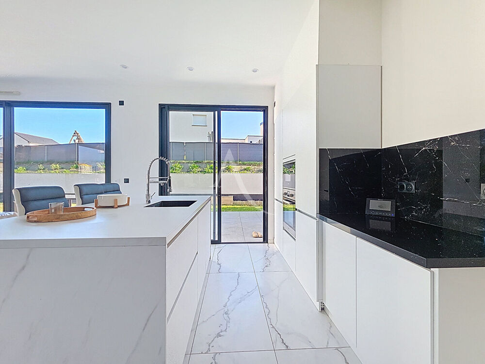 Vente Maison Maison Montreuil Juigne 6 pièces 157.4 m2 Montreuil juigne