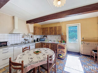 Vente Maison À vendre, dans un environnement paisible et verdoyant, ancien corps de ferme en pierre, offrant charme et authenticité, posé sur Larroque engalin