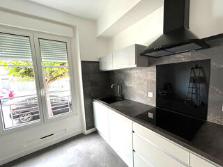  Appartement à louer 3 pièces 65 m²