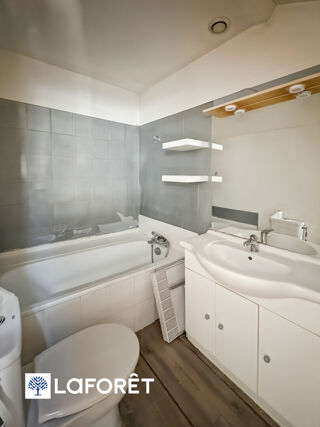  Appartement à louer 2 pièces 37 m²