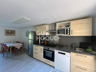  Appartement à louer 5 pièces 151 m²