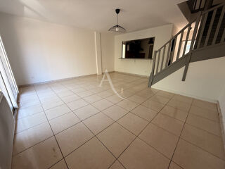  Maison à louer 4 pièces 105 m²