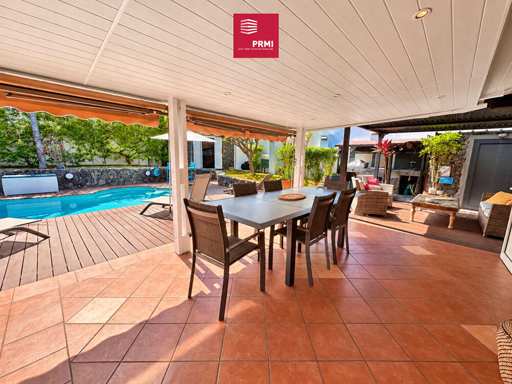 SAINT-GILLES-LES-BAINS , GRAND FOND : MAISON T5 DE CHARME AVEC PISCINE