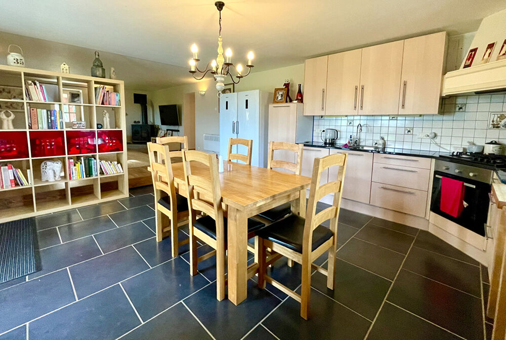 Vente Maison LOT-proche PUY L'EVEQUE  (130m2), 3 chambres,  avec,vue,piscine et dependances sure un terrain de  1.8 ha. Puy l'eveque