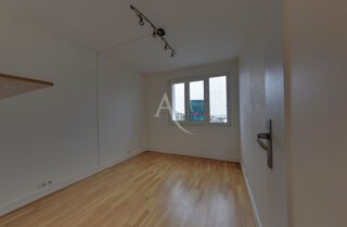  Appartement à louer 3 pièces 67 m²