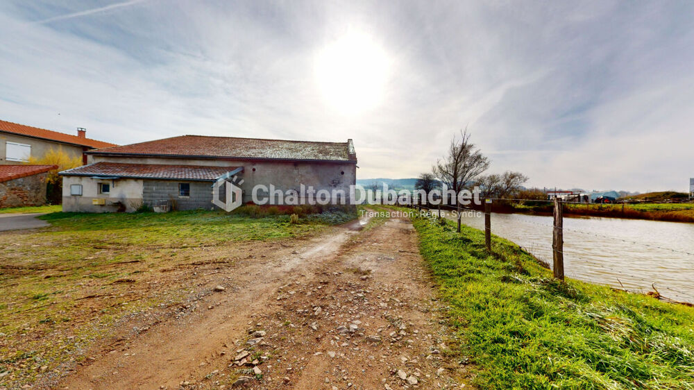 Vente Remise/Grange SAINT CYR DE FAVIERES (15 minutes de Roanne) - Grange de 300m2 St cyr de favieres