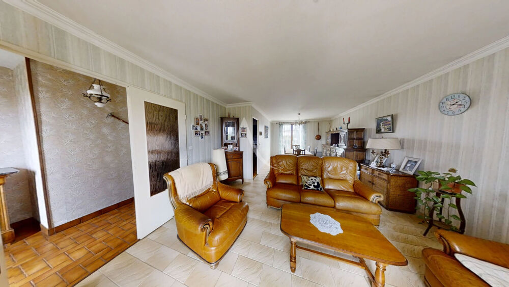 Maison de plain-pied, Neuville-Aux-Bois ( 45 )
