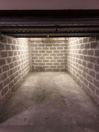  Parking / Garage � louer 13 m�