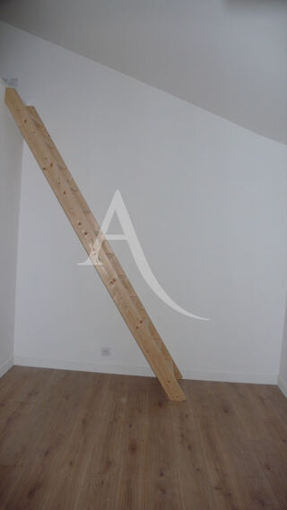  Appartement à louer 1 pièce 14 m²