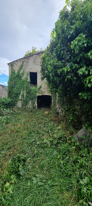  Remise / Grange à vendre 3 pièces 240 m²