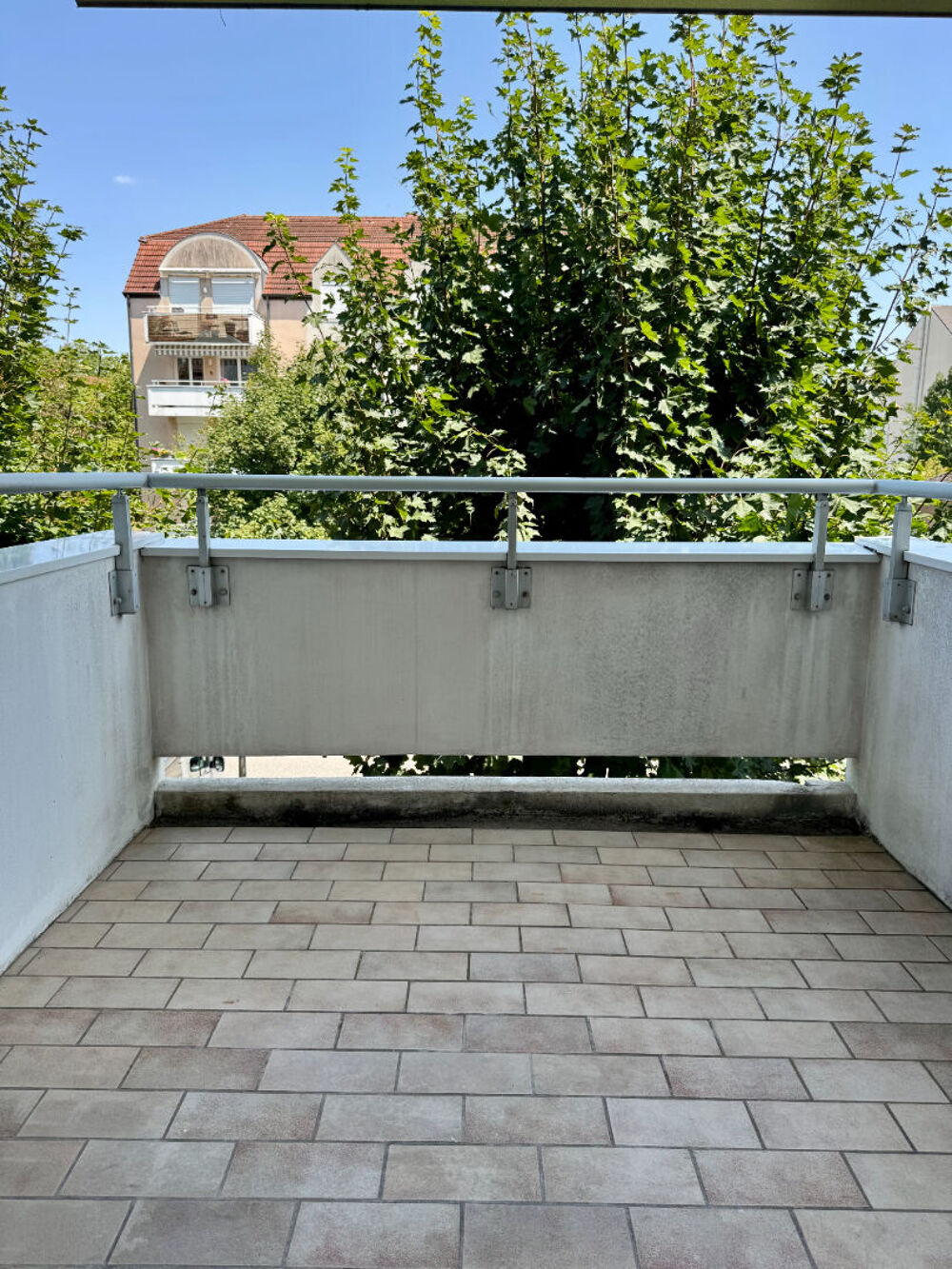 T2 DE 31.56 m2 AVEC BALCON ET PARKING - RUE RETIF DE LA BRETONNE