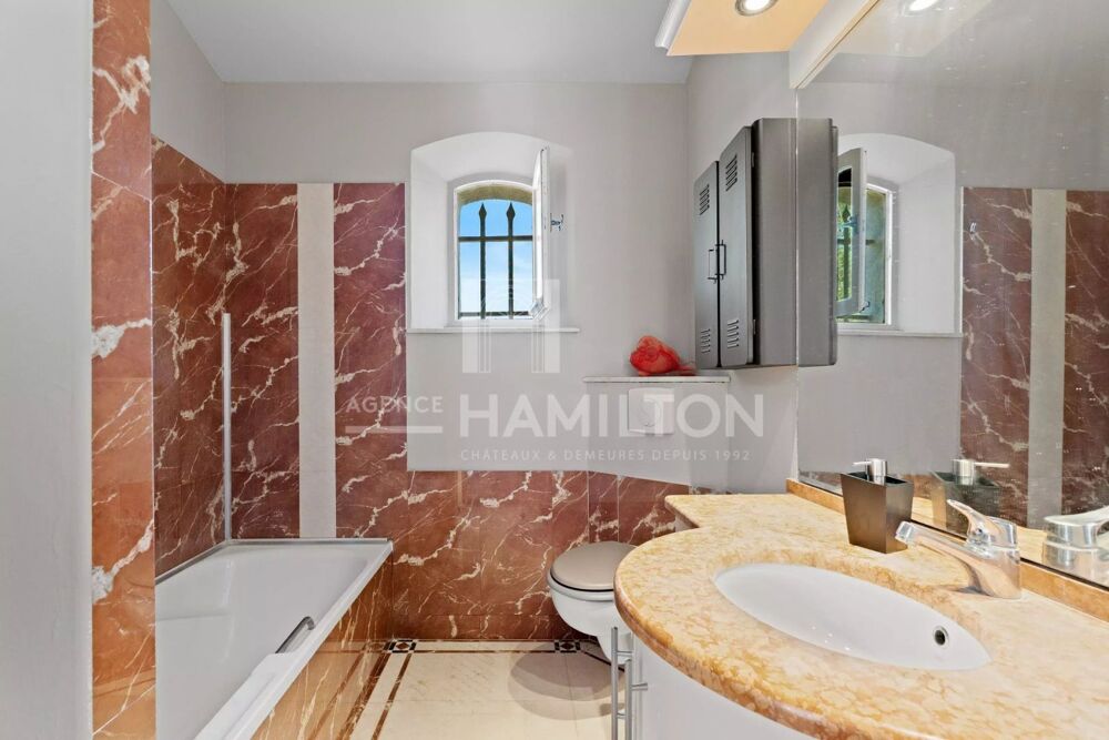 à vendre  Maison Châteauneuf-Grasse (06740)