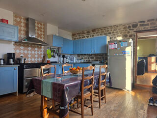  Maison à vendre 11 pièces 197 m²