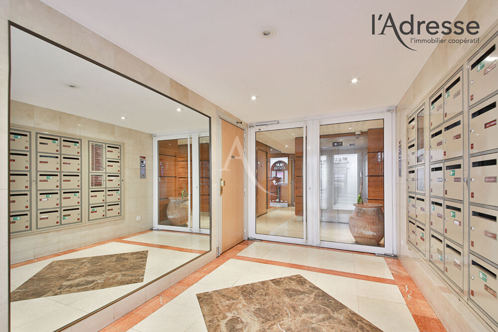 Vente Appartement SURESNES  Quartier Belvédère - 2 pièces de 50 m² avec parking et cave Suresnes