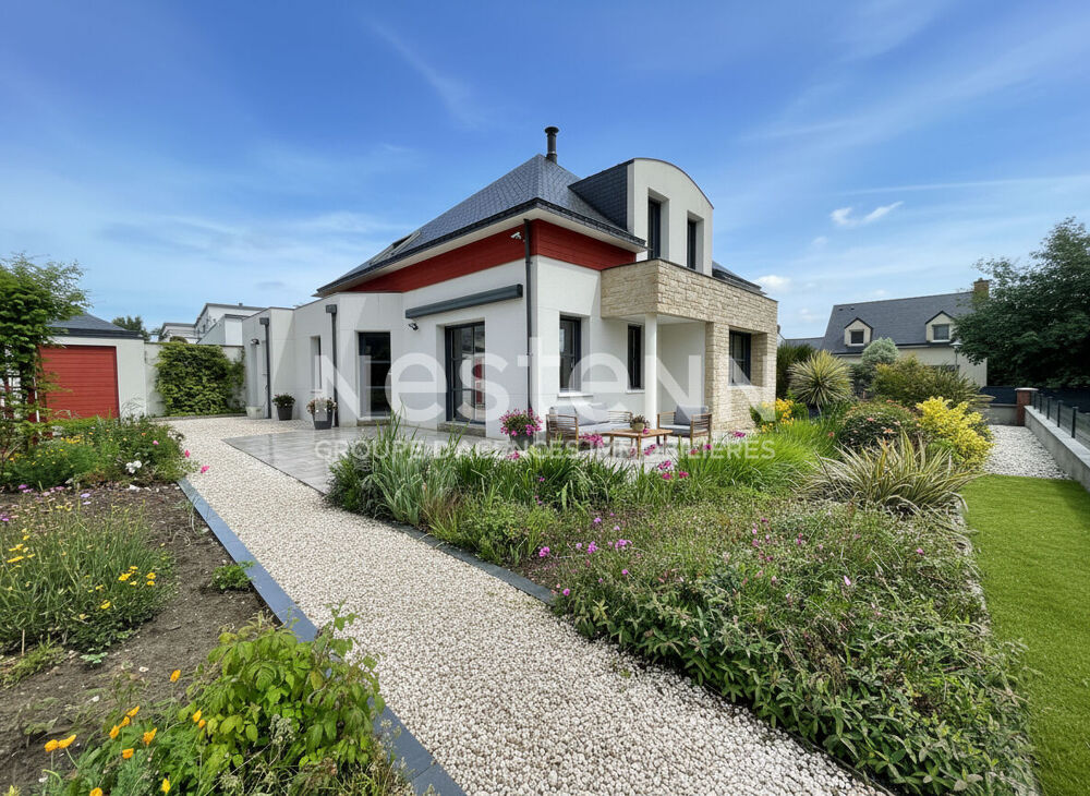 Maison à vendre à Ploeren quartier Kerthomas de style contemporaine 6 pièces vie de plain pied garage
