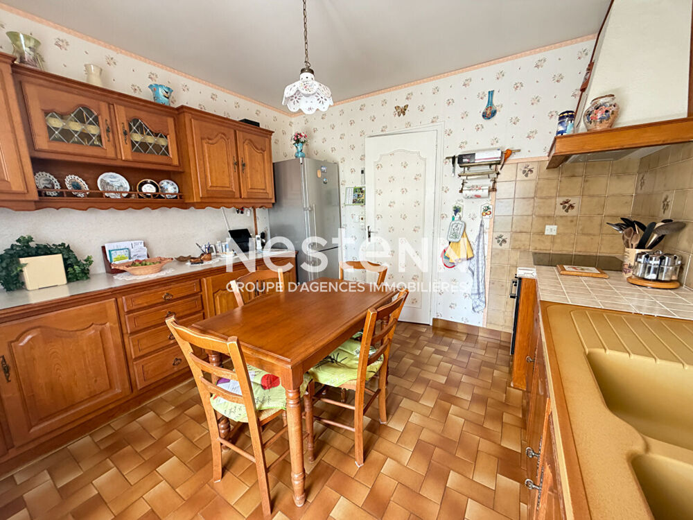 Joli pavillon de plain-pied 78.30 m² avec 2 chambres, sous-sol et jardin à vendre à Montval-sur-Loir (72500)