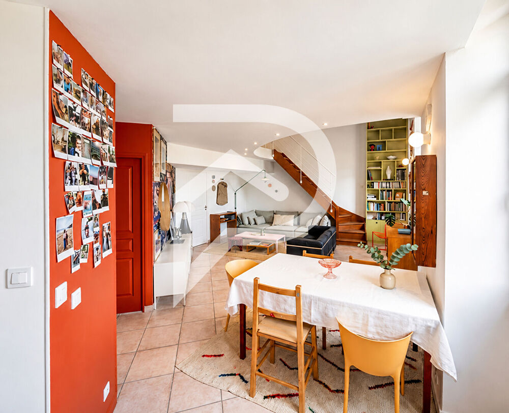 Vente Appartement APPARTEMENT T3/4 DE 118M² AU SOL (83M² CARREZ) ENTIÈREMENT RÉNOVÉ Marseille 7
