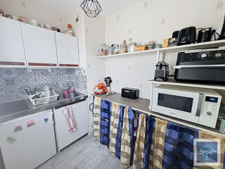  Appartement à louer 1 pièce 27 m²