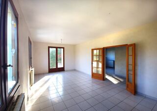  Villa à vendre 10 pièces 182 m²