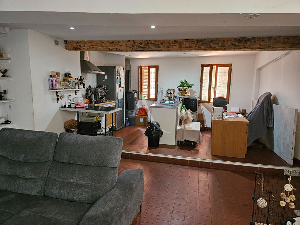 Appartement Grasse 4 pièces 66,5 m², 4ème et derinier étage.