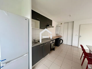  Appartement à louer 3 pièces 61 m²