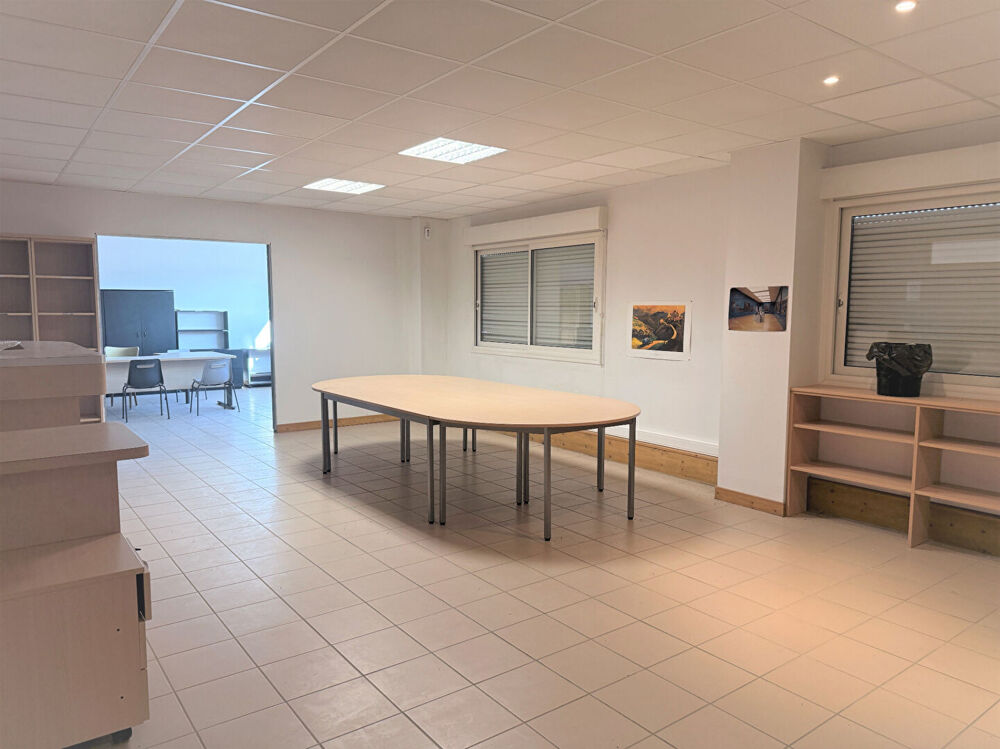   Bâtiment d'activité 868m² - ROCHE LEZ BEAUPRES Roche lez beaupre