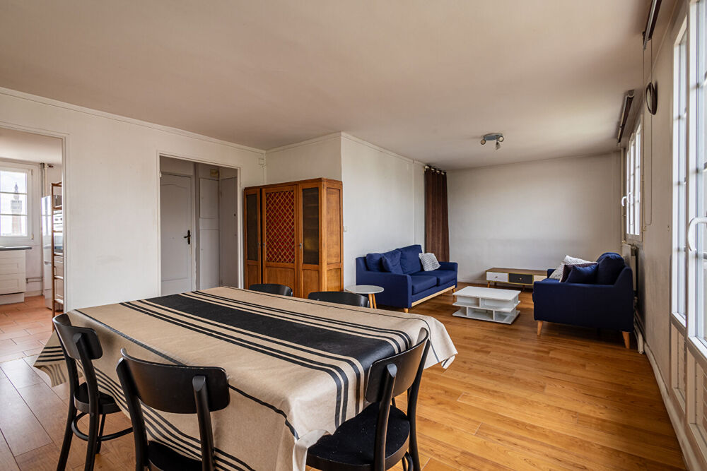 Vente Appartement APPARTEMENT T4 DE 93M² + PARKING + CAVE - LILLE GRAND PALAIS Lille