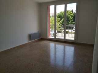 Appartement à louer 3 pièces 56 m²