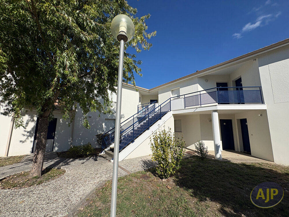 Vente Appartement Pessac centre, T2 avec terrasse, place de parking et faibles charges Pessac