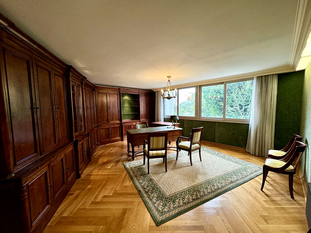 Vente Immeuble Immeuble Le Creusot 5 pièce(s) 196.2 m2 Le creusot